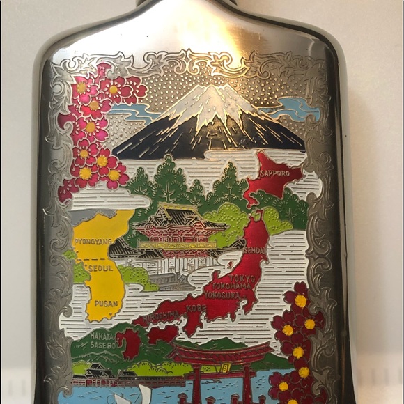 Vintage antique EUC metal flask embossed Japan map - Picture 15 of 17